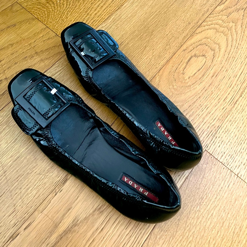 Prada Green flats size 7